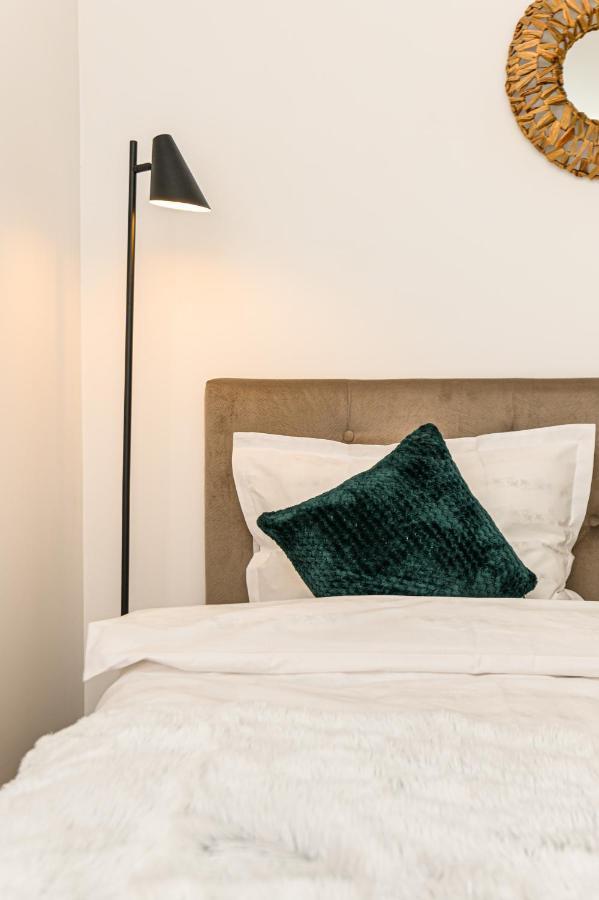 Sun X Mountains - Strada Sforii Apartment Brasov